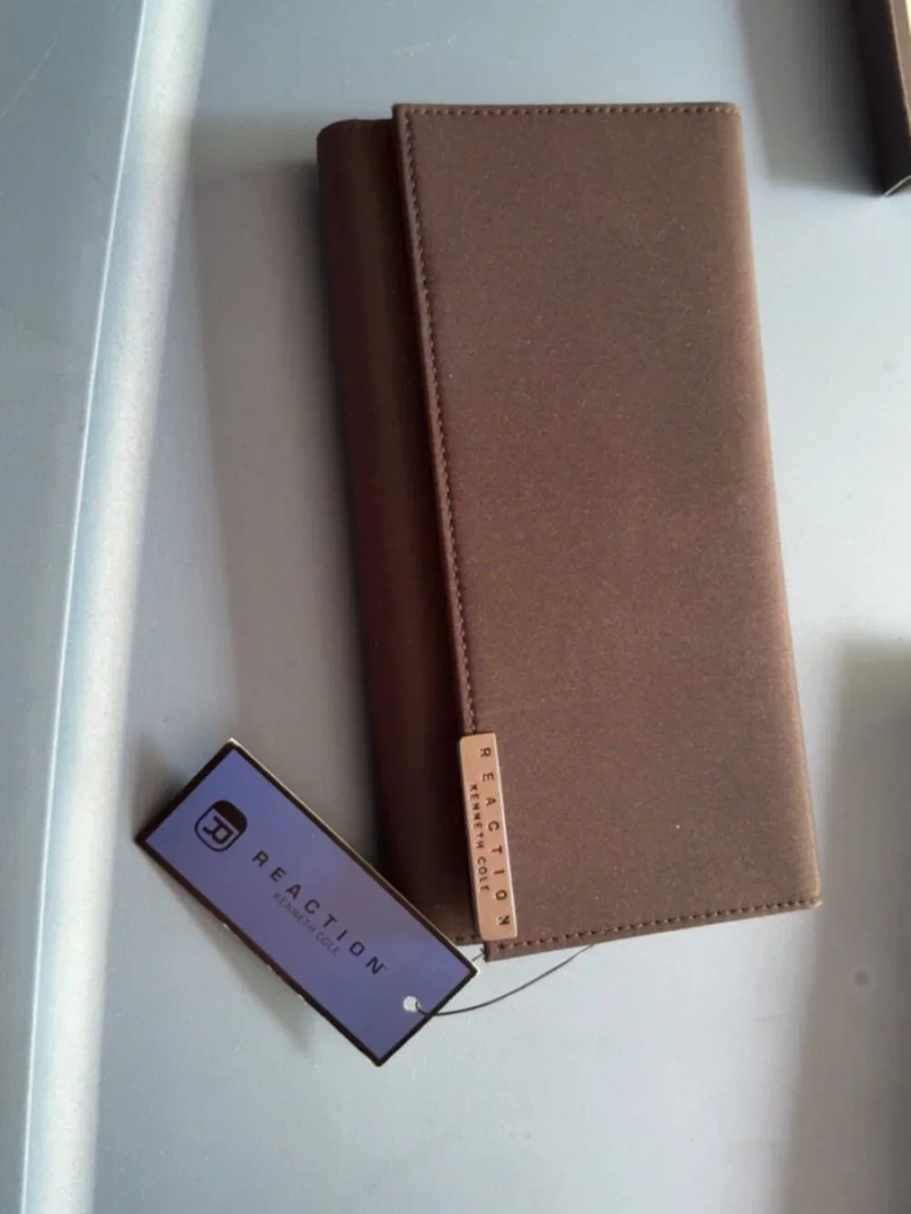 Kenneth Cole Reaction Dark Brown Trifold Wallet - New in Box